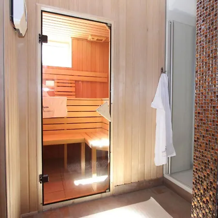 Modern Chalet In Salzburg With Sauna Alpehytte